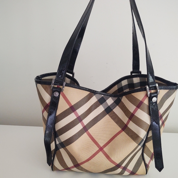 Burberry Canterbury Black Patent Bag - Picture 3 of 14